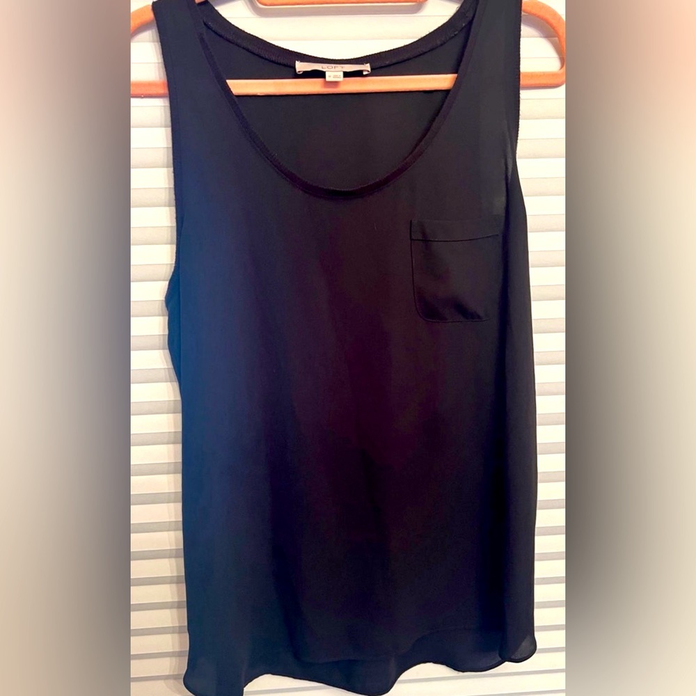 Anne Taylor loft black sleeveless blouse size medium